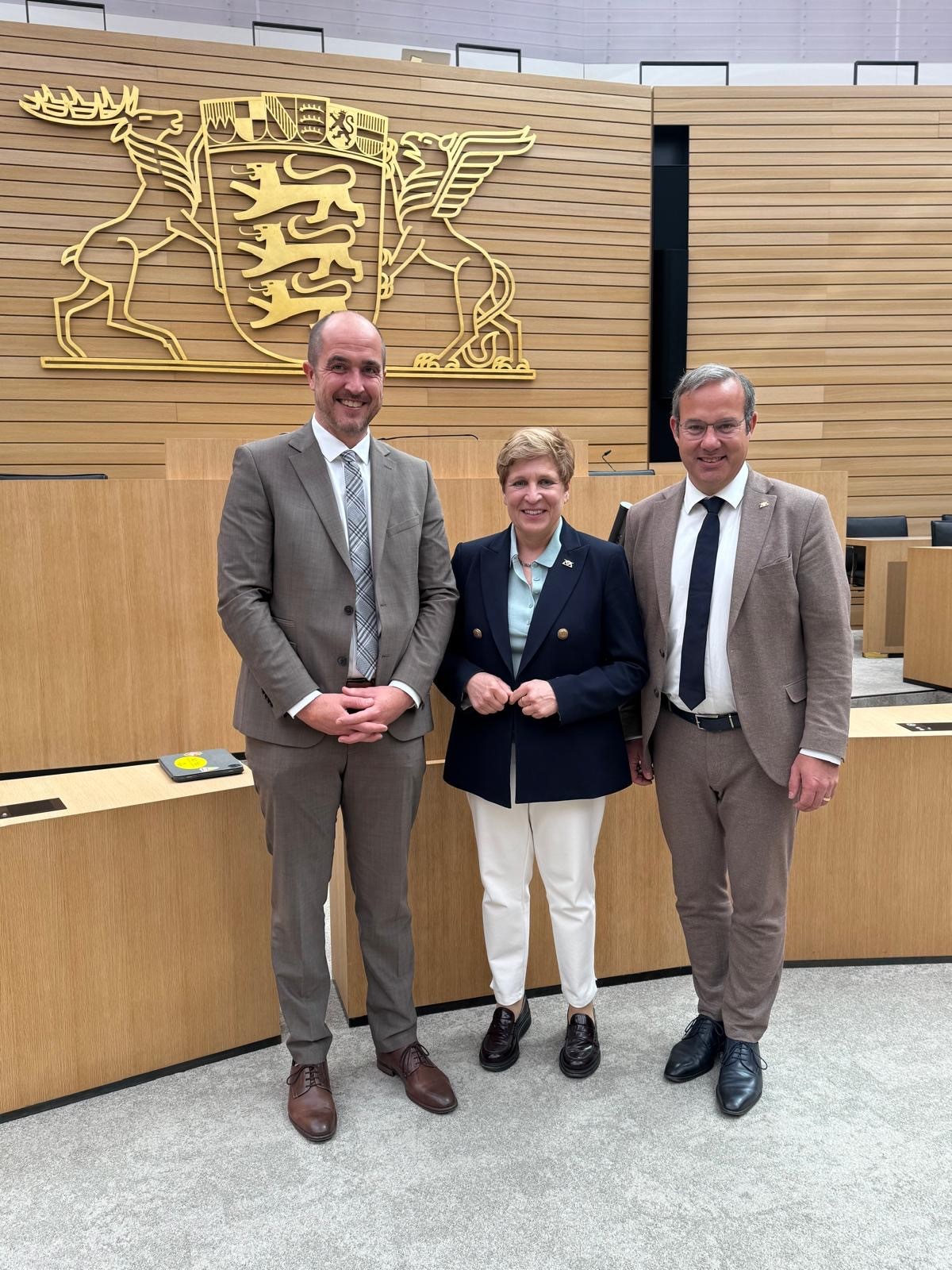 von links: Tim B�ckner MdL, Verkehrspolitischer Sprecher der CDU-Landtagsfraktion, Ministerin f�r Verkehr Nicole Razavi MdL und Staatssekret�r im Ministerium f�r Verkehr Raimund Haser MdL